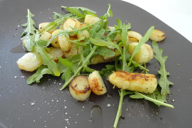 Spargelsalat mit Rucola