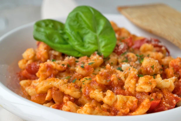 Sp&auml;tzlepfanne mit Gem&uuml;se