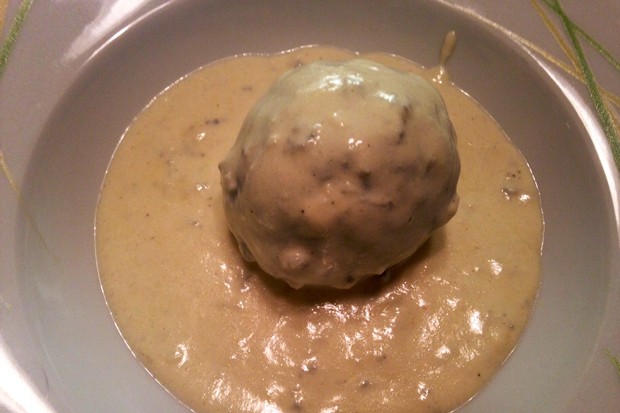 Spinatknödel mit Gorgonzolasauce