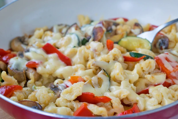 Spätzlepfanne mit Gemüse