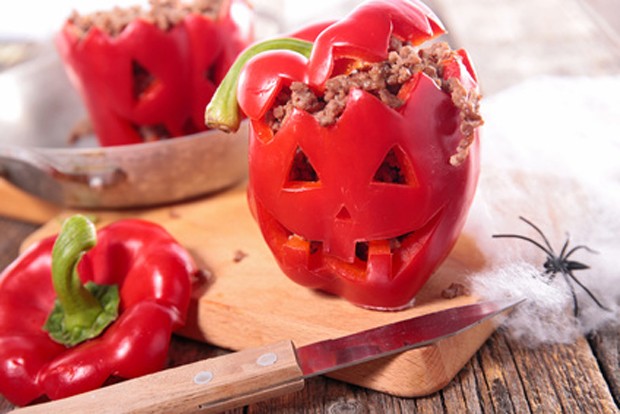 Gefüllte Halloween Paprika