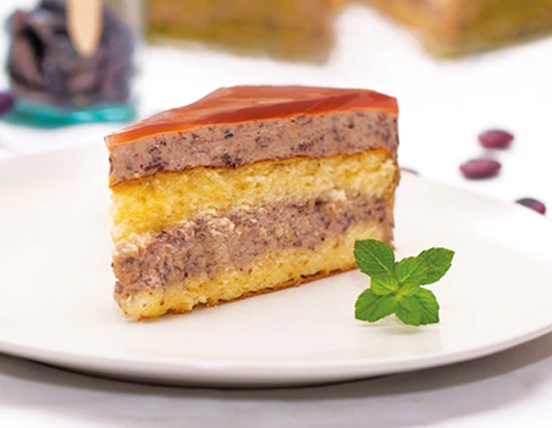 K&auml;ferbohnentorte mit Granatapfel-Gelee