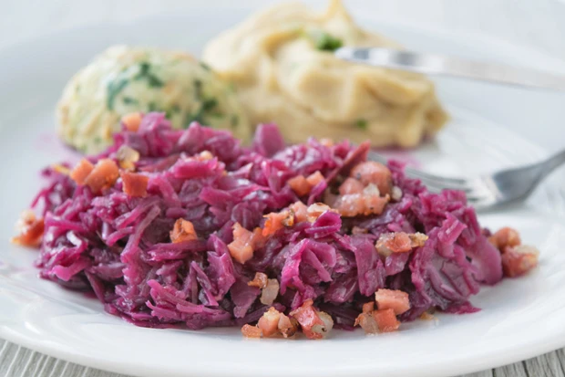 Rotkraut mit Speck