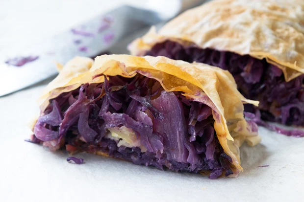Rotkrautstrudel mit Maroni