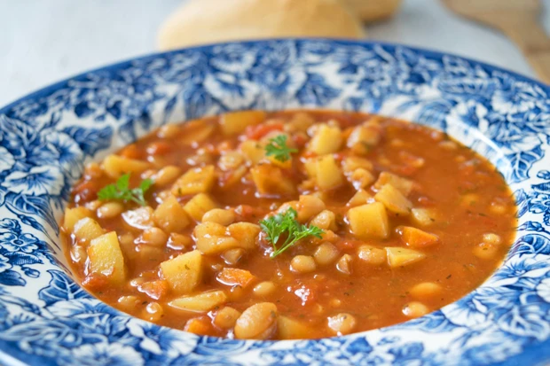 Serbische Bohnensuppe aus dem Schnellkochtopf