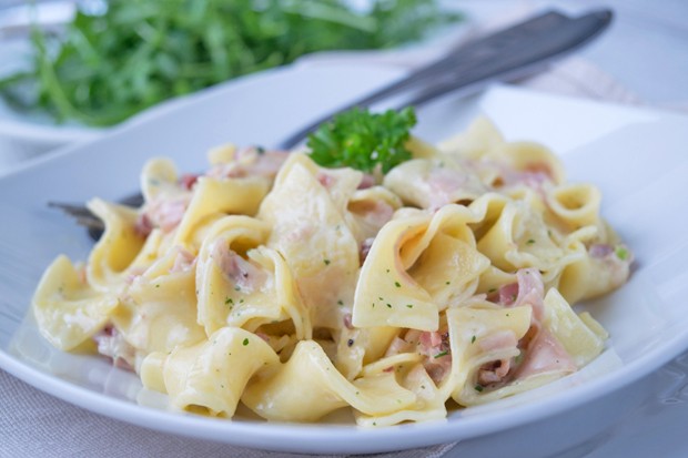 Cremige Schinkenfleckerln-Rezept