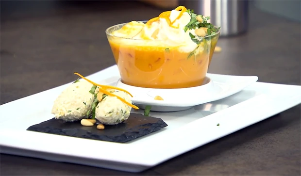 Karotten-Orangensuppe mit Basilikumnockerln