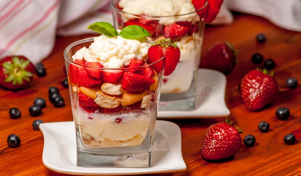 Tiramisu mit Erdbeeren