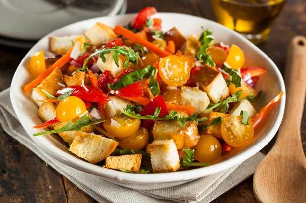 Panzanella aus der Toskana