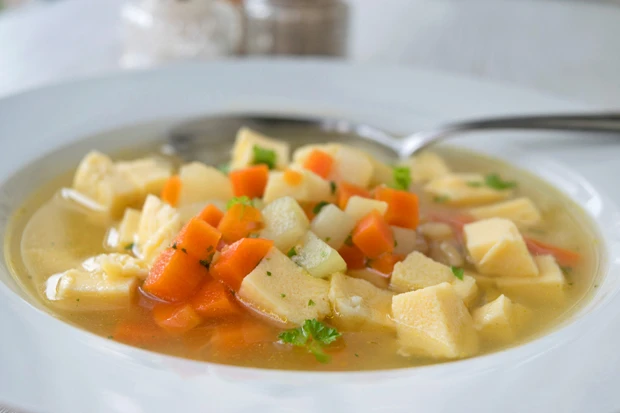 Eierstichsuppe
