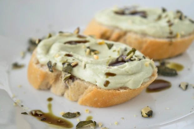 Topfenaufstrich mit Kürbiskernöl
