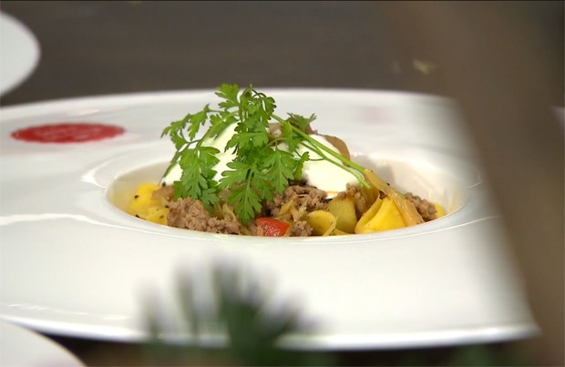 Spitzkraut-Pasta mit Faschiertem