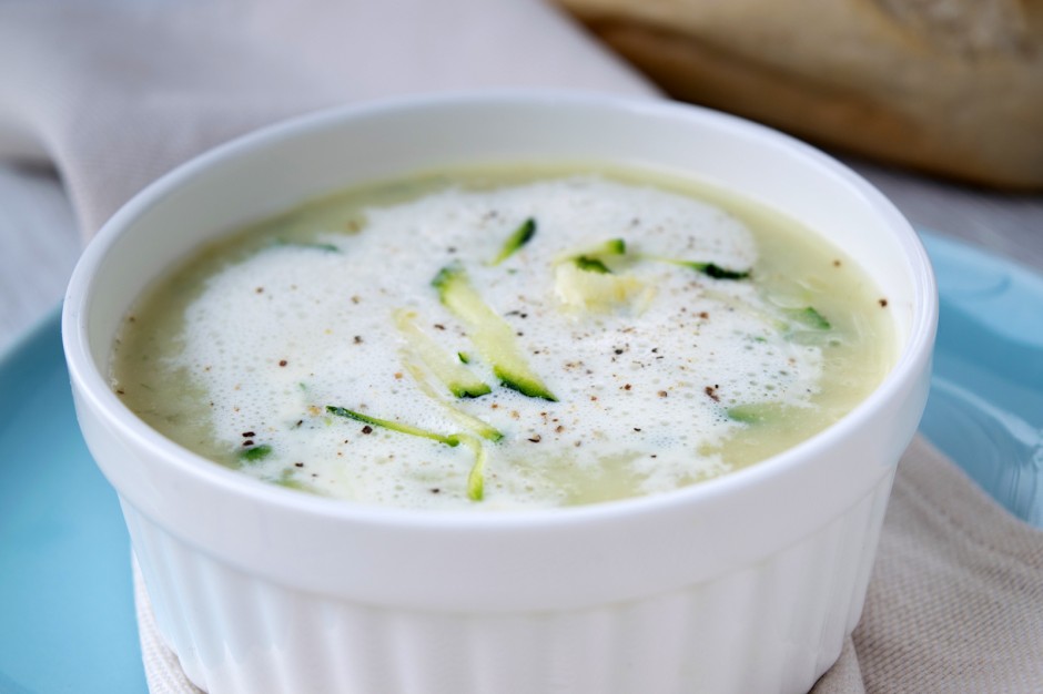 Sommerliche Zucchinicremesuppe