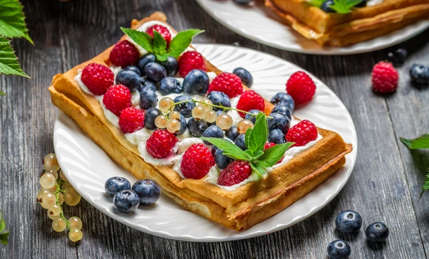 Waffeln mit Fr&uuml;chten
