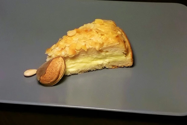 Bienenstich Torte