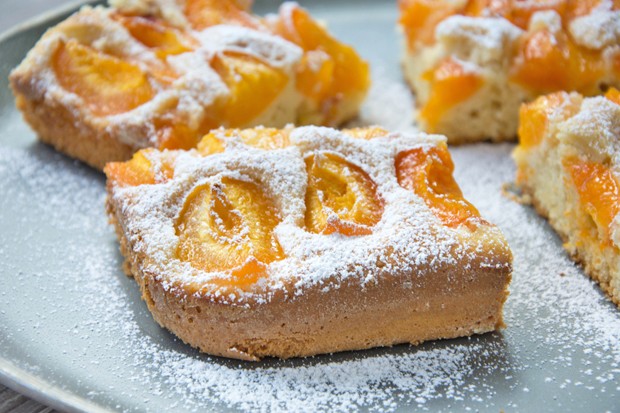 Marillenblechkuchen