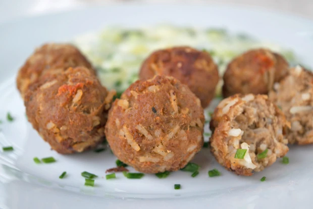 Hackfleischbällchen mit Reis