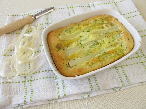 Spargel Quiche mit Bl&auml;tterteig