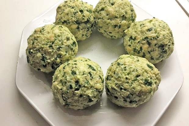 Einfache Spinatknödel