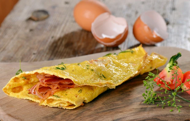 Eieromelette mit Schinken