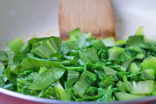 Pak Choi mit Chili und Ingwer