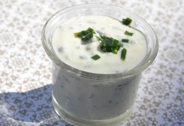 Knoblauchsauce mit Schnittlauch