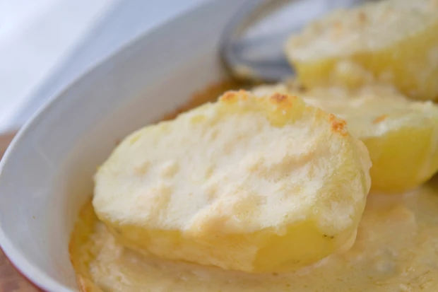 Gebackene Kartoffel mit K&auml;se