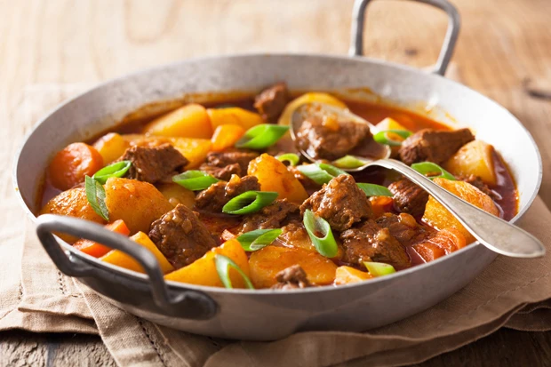 Rindfleischeintopf mit Kartoffeln
