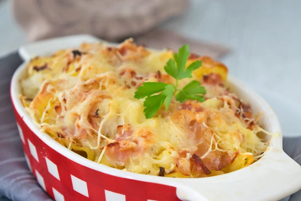 Sauerkrautgratin mit Nudeln