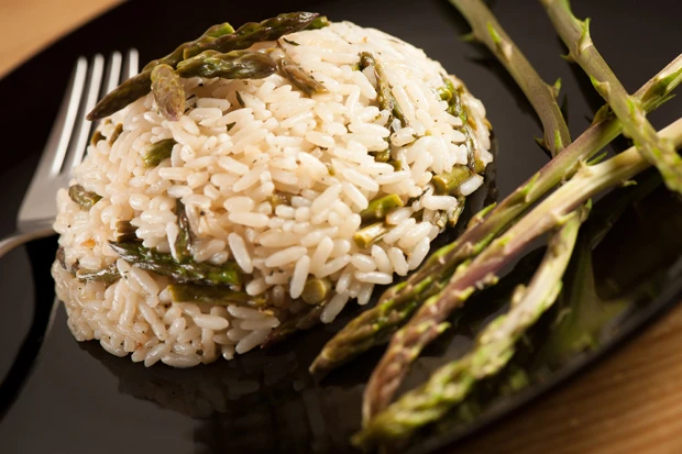Risotto mit gr&uuml;nem Spargel