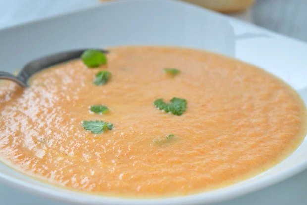S&uuml;&szlig;kartoffelsuppe mit K&uuml;rbis