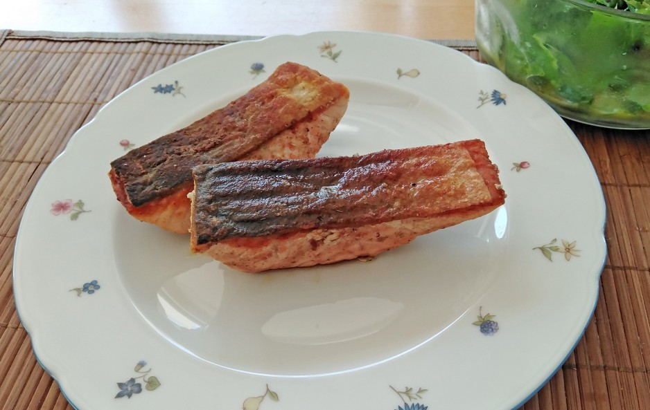 Gebratene Lachsschnitten