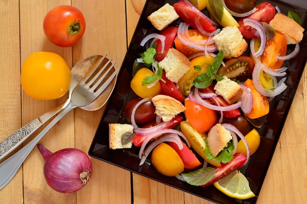 Bunter Brotsalat