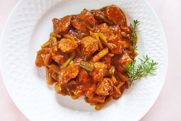 Fisolen-Gulasch