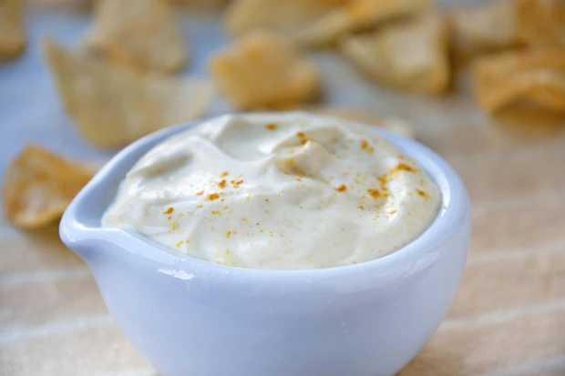 Joghurt-Dip ohne Knoblauch