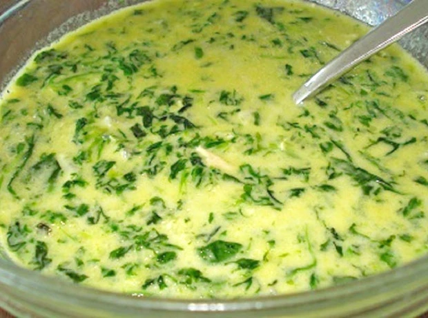 Käse-Spinatsauce