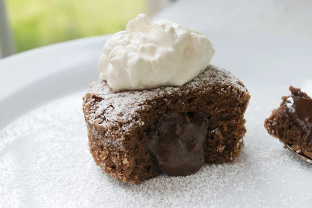 Schokokuchen mit fl&uuml;ssigem Kern