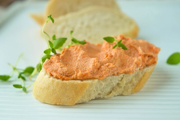 Tomaten-Feta-Butter