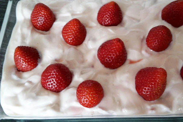 Tiramisu von frischen Erdbeeren