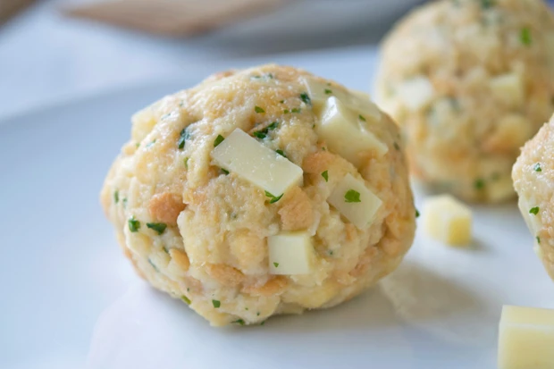 Tiroler Bergk&auml;sekn&ouml;del