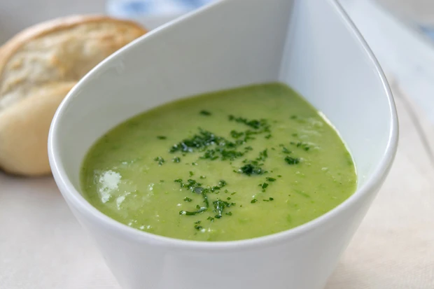 Estragonsuppe