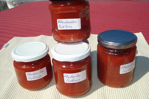 Rhabarber-Erdbeermarmelade