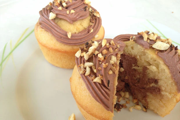 Muffins gef&uuml;llt mit Schokocreme