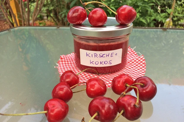 Kirsch-Kokos-Marmelade