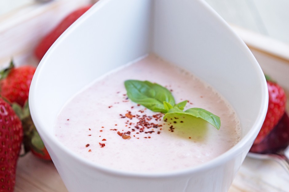 Kalte pikante Erdbeeersuppe