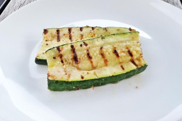 Gegrillter Zucchini