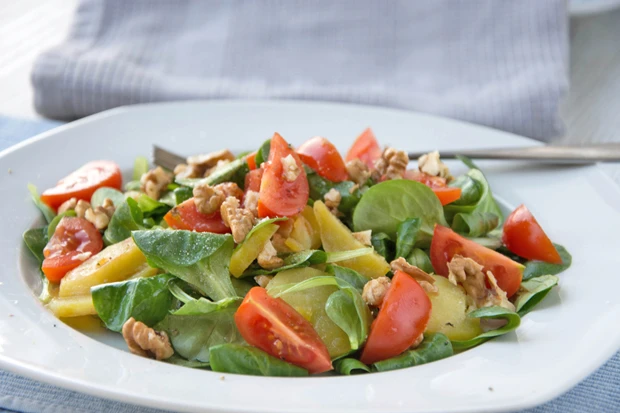 Feldsalat mit Topinambur