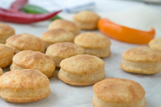 Chili-Käse-Cracker