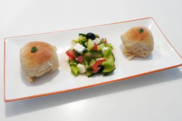 Griechische Salatbuchtel