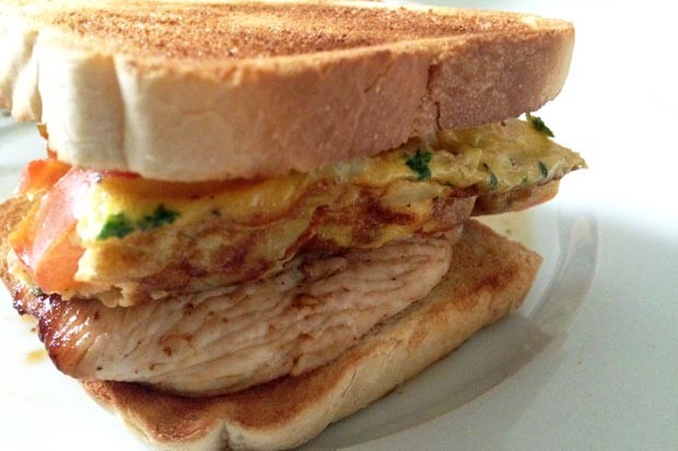 Clubsandwich mit Eiertortilla